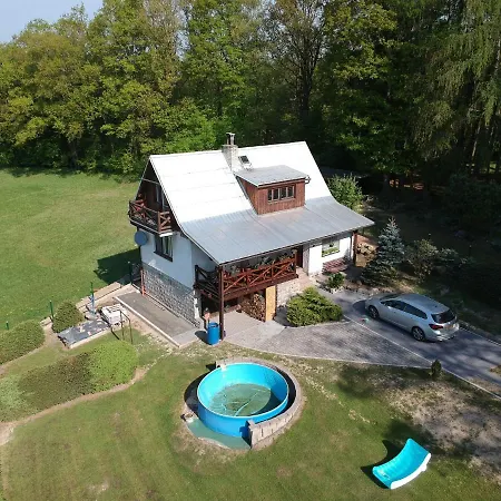 House With The Pool And Fenced Garden *
