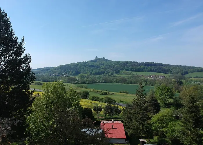 度假居 Mountain Retreat With Pool Hnanice (Liberec)